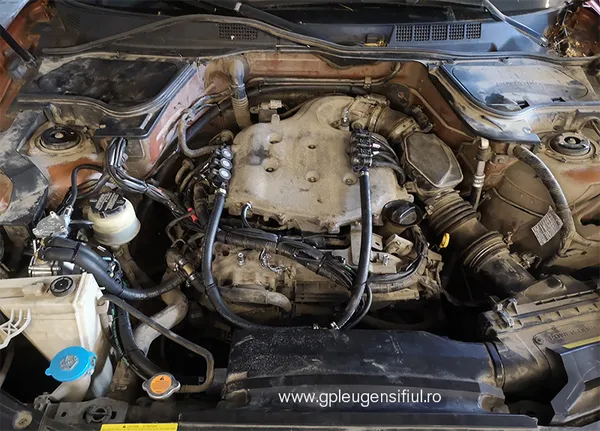 INFINITI FX35 3.5 V6 - imagine 0c29b14b4a7df5eb907351339dae19fa