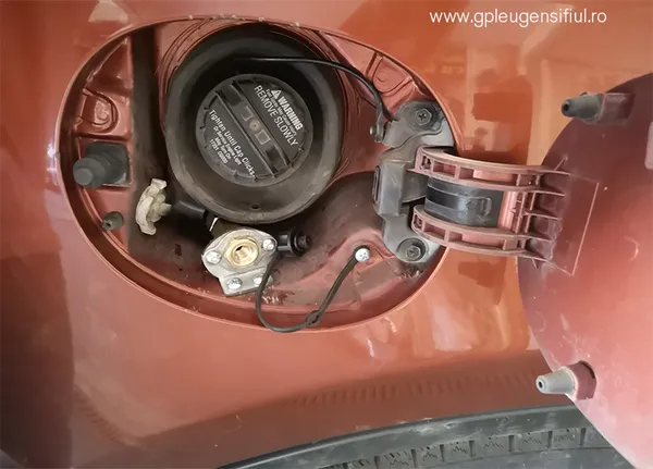 INFINITI FX35 3.5 V6 - imagine bc7042937109babc38f2de249d670bb4